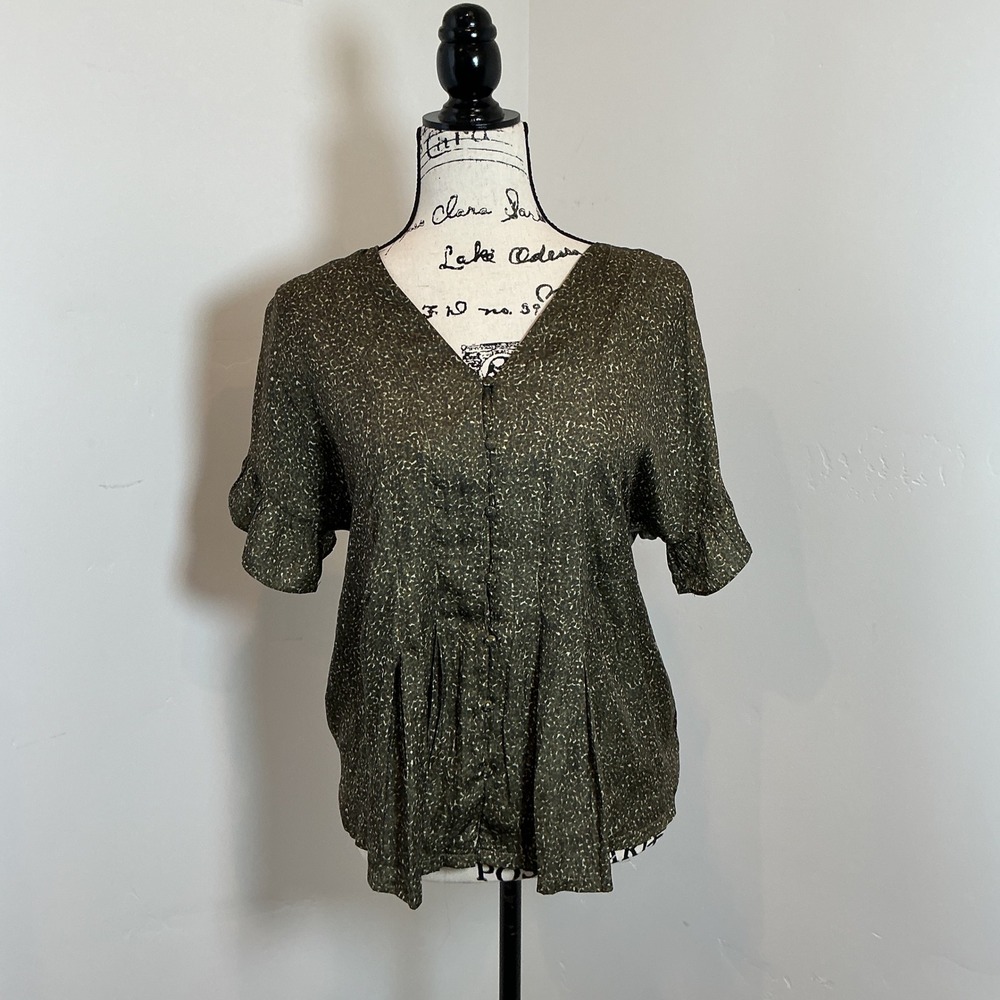Dolan Left Coast Collection Blouse Sz  Medium‎ Olive Green V-Neck Flutter Sleeve